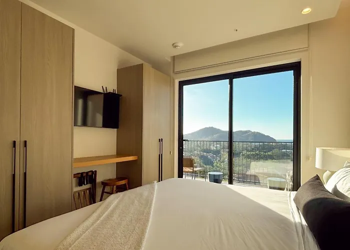 Holiday home 2br Balcony Ocean View + Club In Playas Del Coco | Naumi N542 *